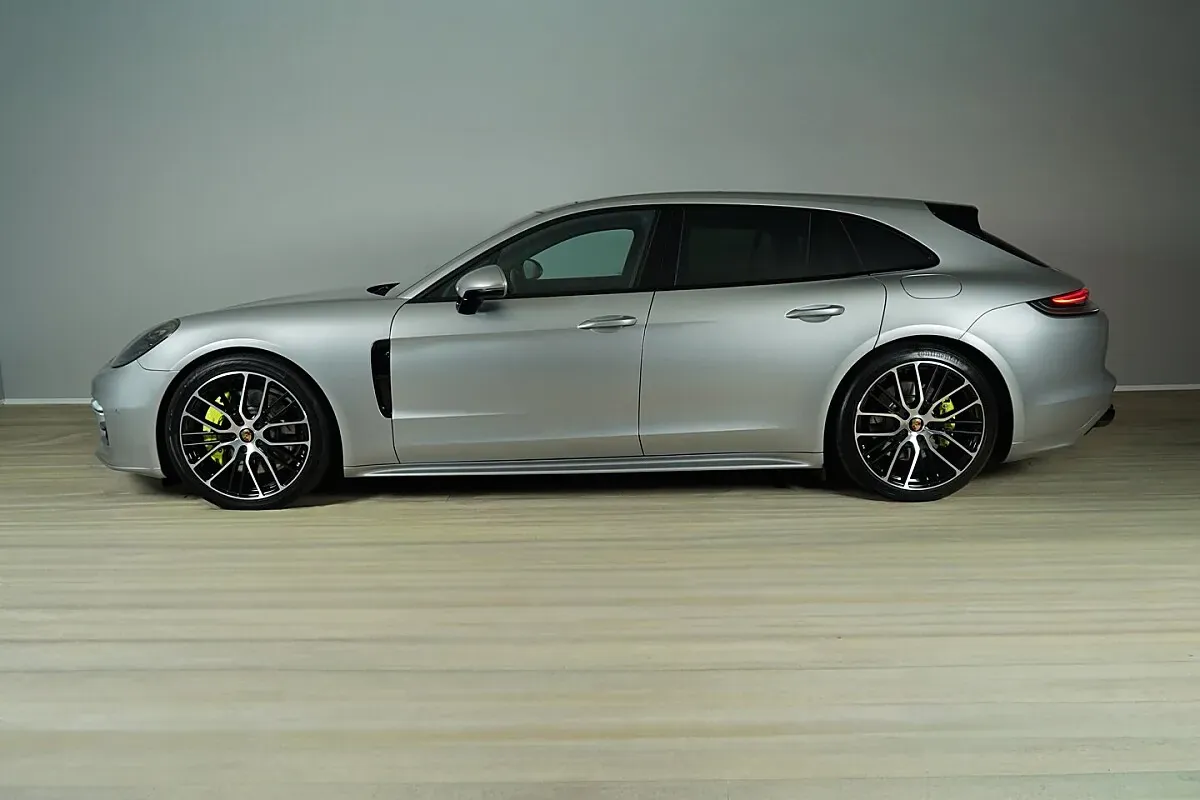 Porsche Panamera 2021 photo 2