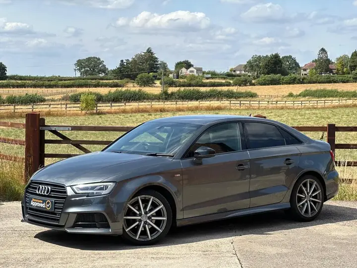 Audi A3 2017 photo 5