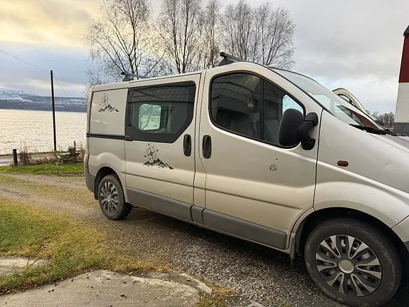 Renault Trafic 2007 photo 2