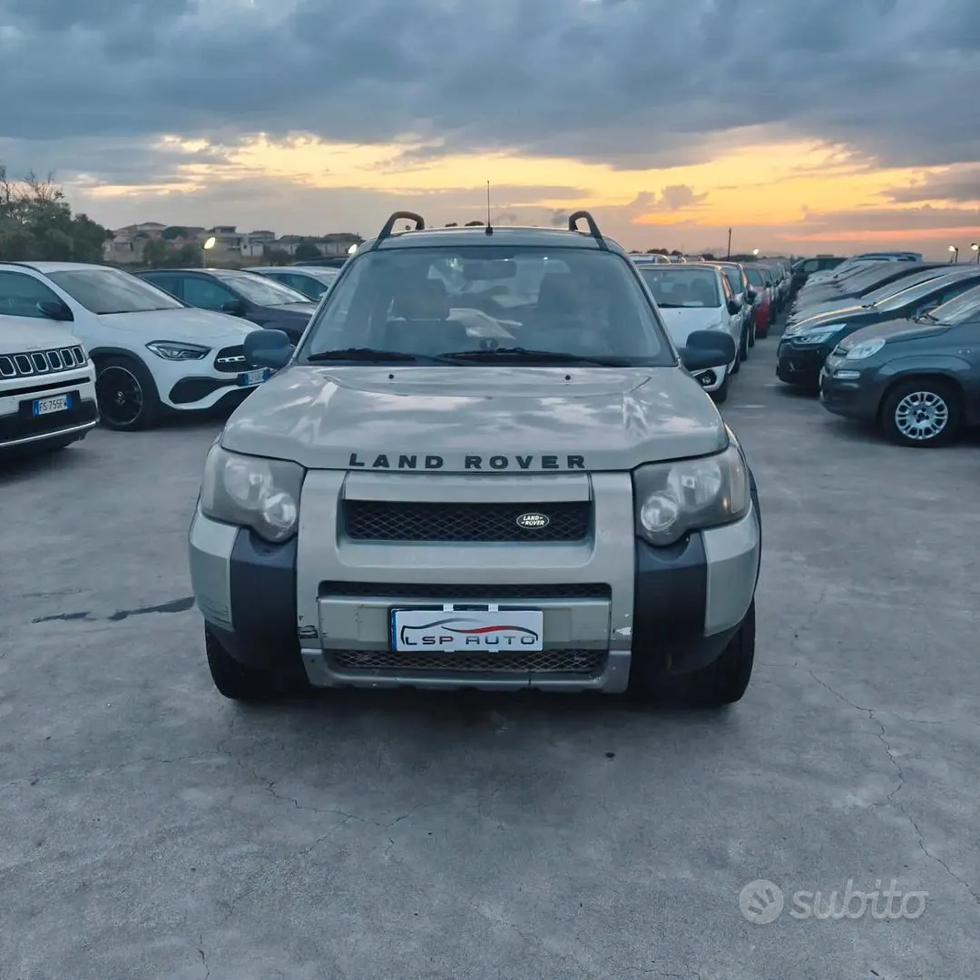 Land Rover Freelander 2004 photo 2
