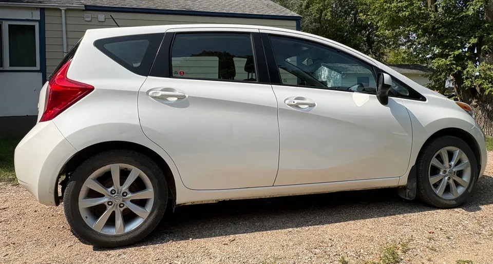 Nissan Versa Note 2014 photo 3