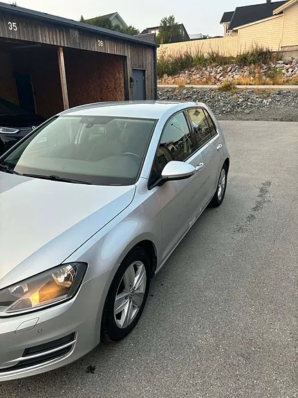 Volkswagen Golf 2014 photo 2
