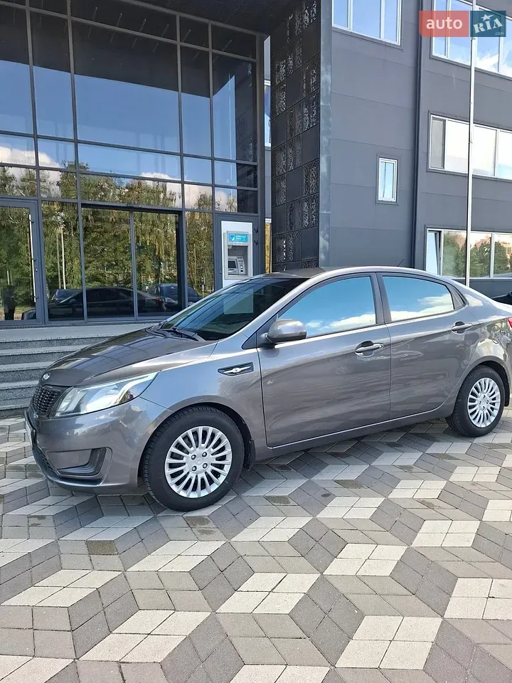 Kia Rio 2012 photo 5