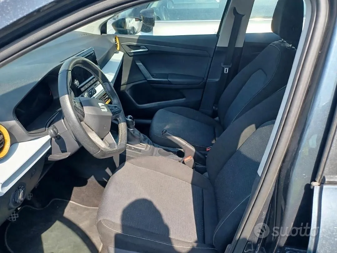 Seat Ibiza 2023 photo 2