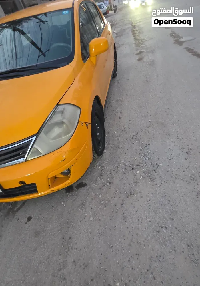 Nissan Versa 2010 photo 3