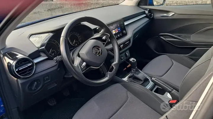 Skoda Fabia 2022 photo 2