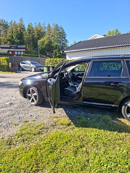 Volvo V70 2012 photo 4