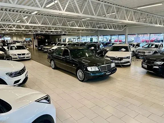 Mercedes-Benz S400 1992 photo 3