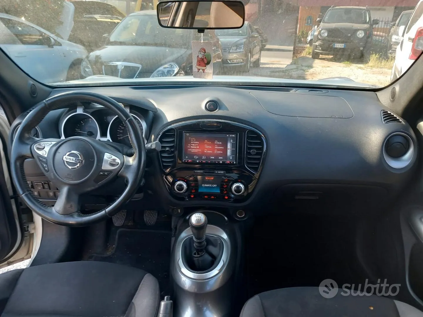 Nissan Juke 2018 photo 2
