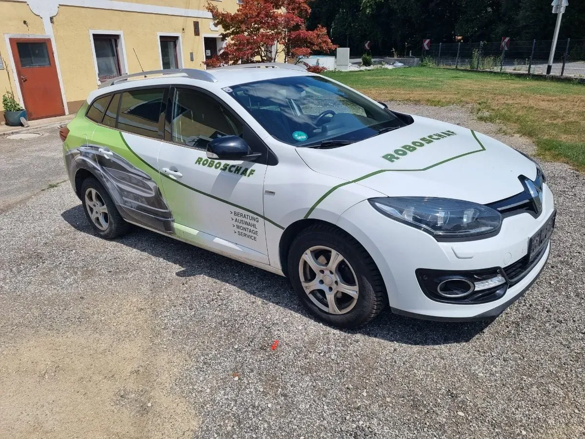 Renault Megane 2015 photo 2