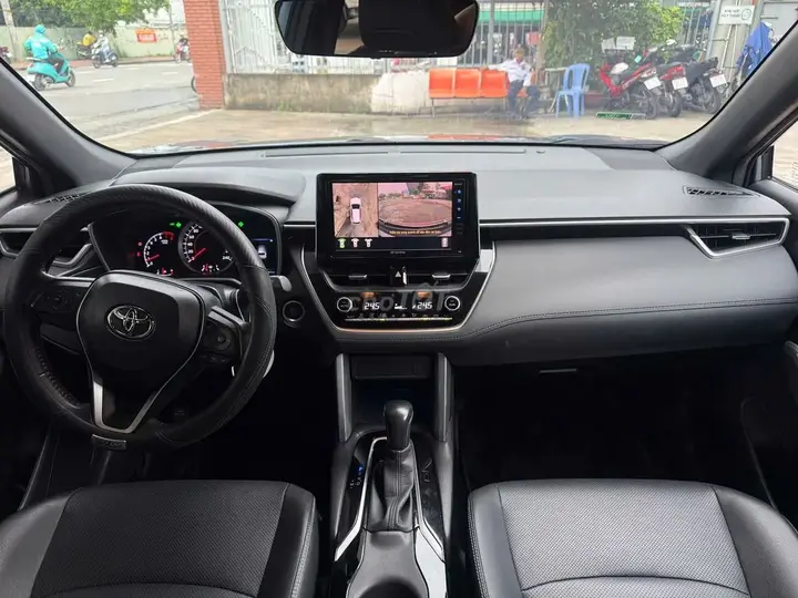 Toyota Corolla Cross 2025 photo 4