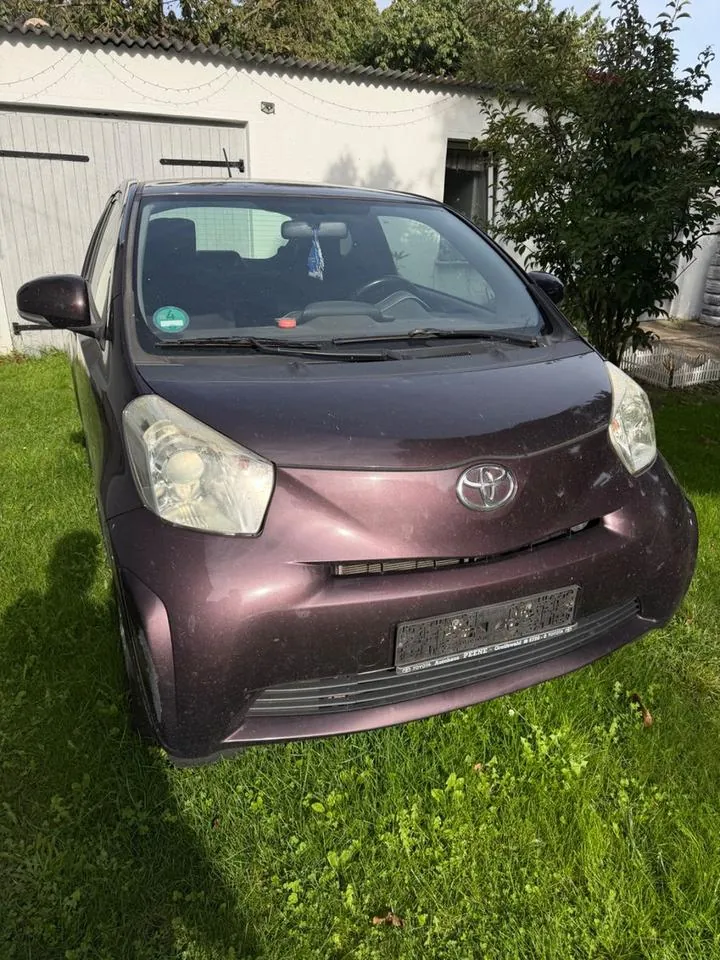 Toyota Iq