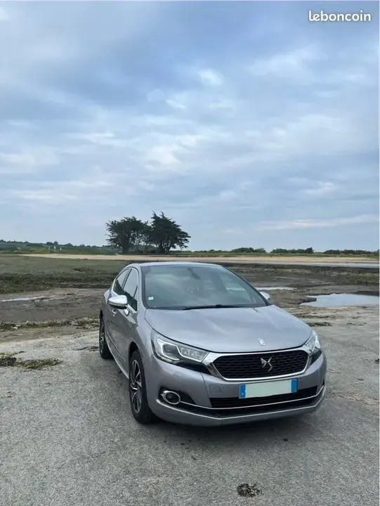 DS Automobiles Ds 4