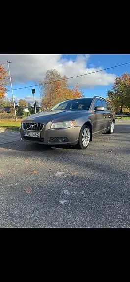 Volvo V70 2008 photo 2
