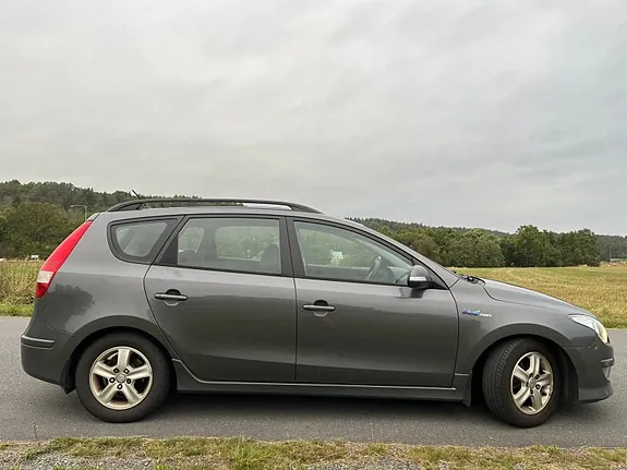 Hyundai I30 2011 photo 3