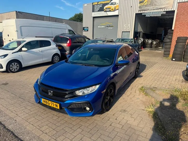 Honda Civic 2018 photo 3