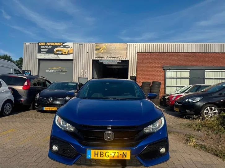 Honda Civic 2018 photo 2