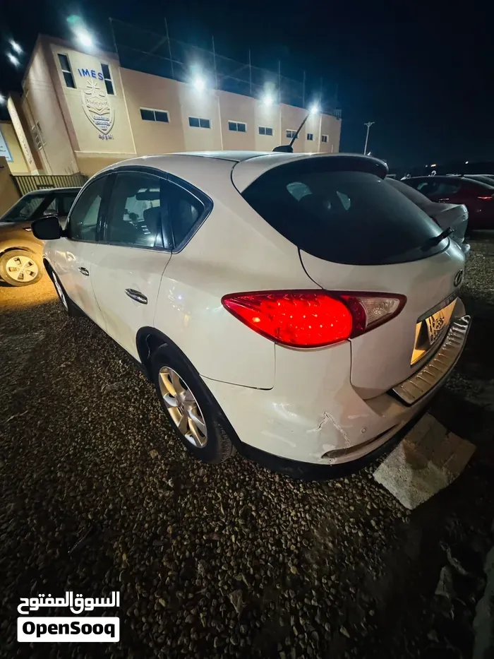Infiniti Ex35 2010 photo 2