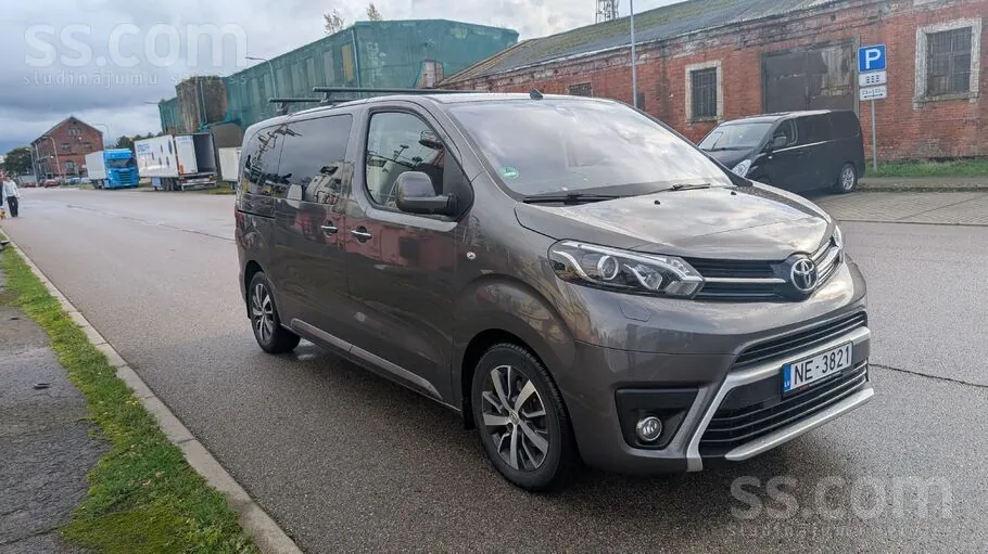 Toyota Proace 2022 photo 2