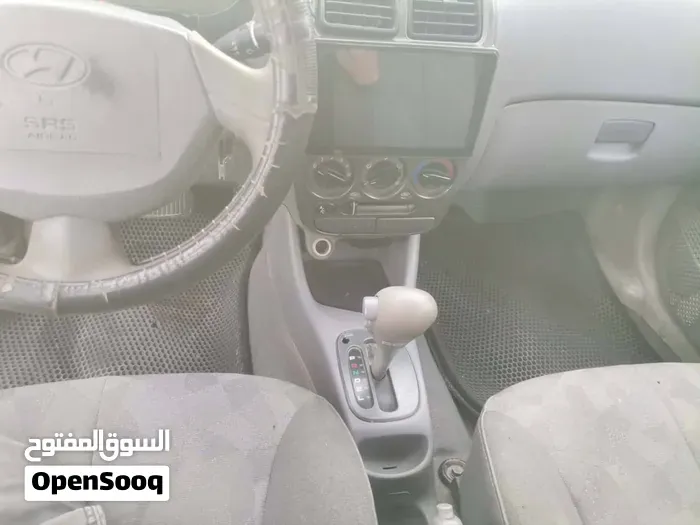 Hyundai Verna 2008 photo 3