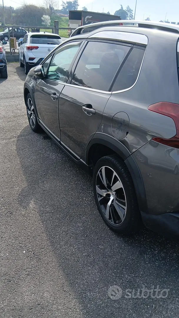 Peugeot 2008 2018 photo 3