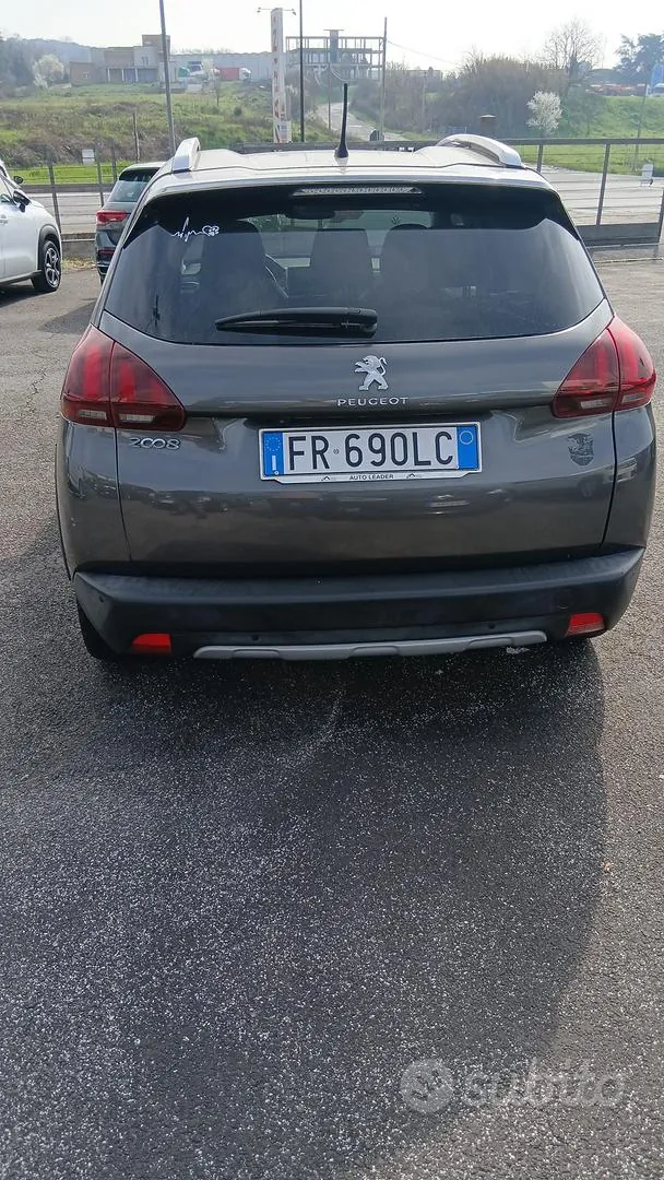 Peugeot 2008 2018 photo 4