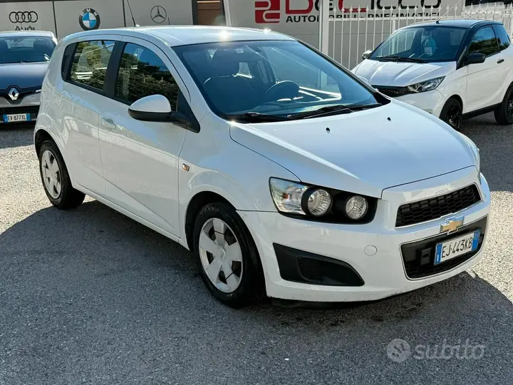 Chevrolet Aveo 2011 photo 5