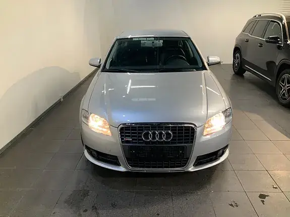 Audi A4 2007 photo 2