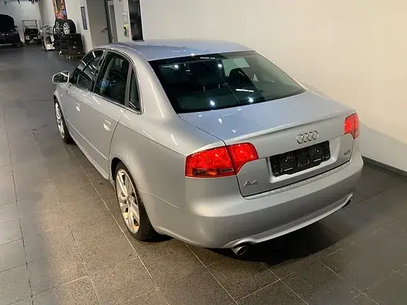 Audi A4 2007 photo 4