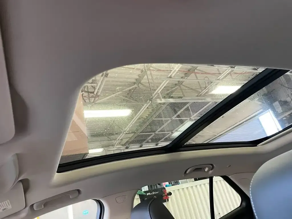 Buick Envision 2023 photo 3