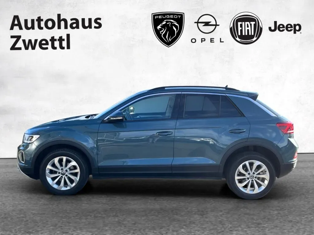 Volkswagen T-Roc 2023 photo 3