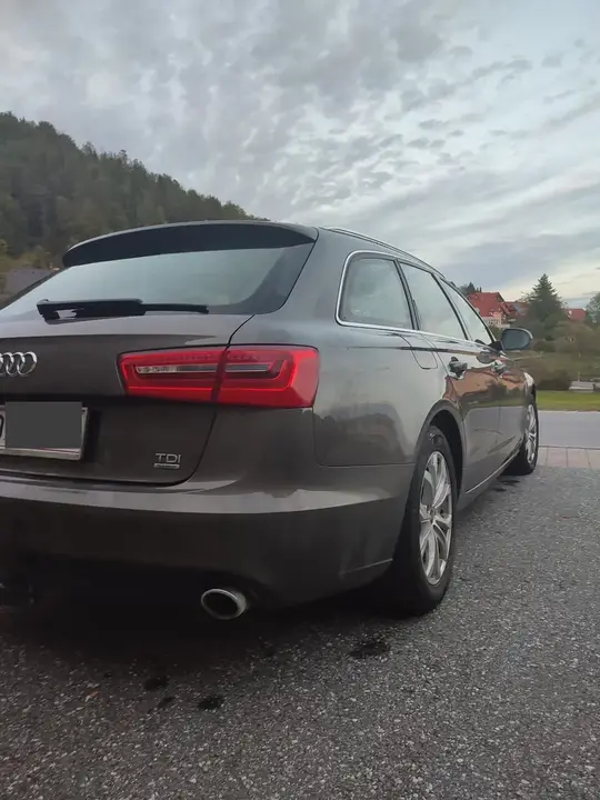 Audi A6 Avant 2012 photo 3