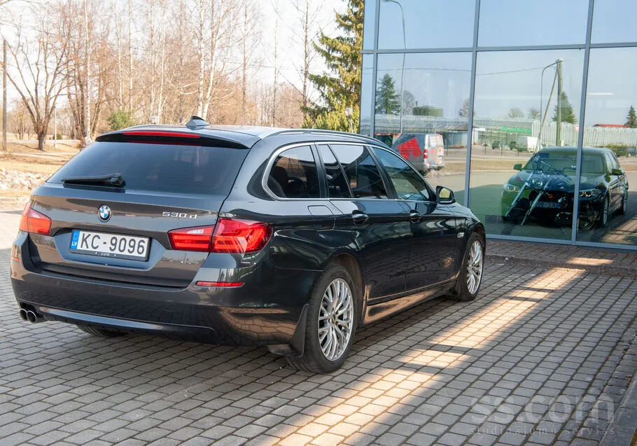 BMW 530 2011 photo 5