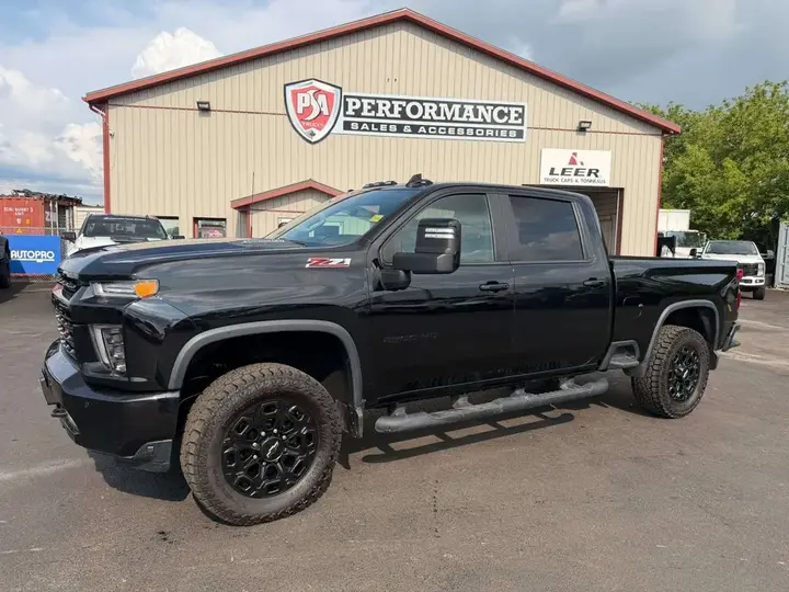 Chevrolet Silverado 2500 2021 photo 3