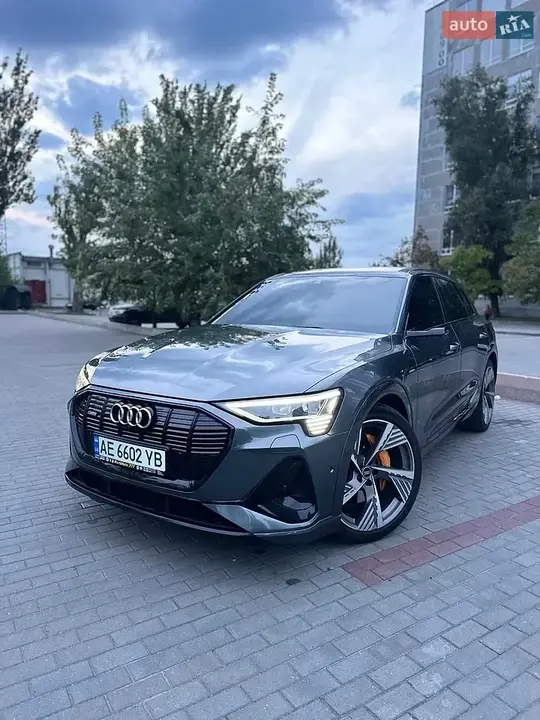 Audi E-Tron 2021 photo 4