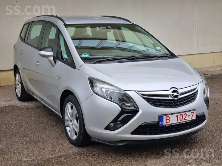Opel Zafira Tourer 2016 photo 3