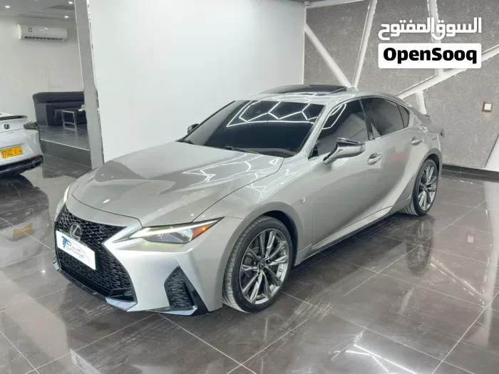 Lexus Is 350 2022 photo 4