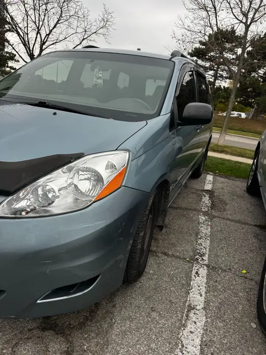 Toyota Sienna 2008 photo 2