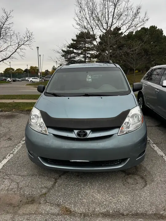 Toyota Sienna 2008 photo 3