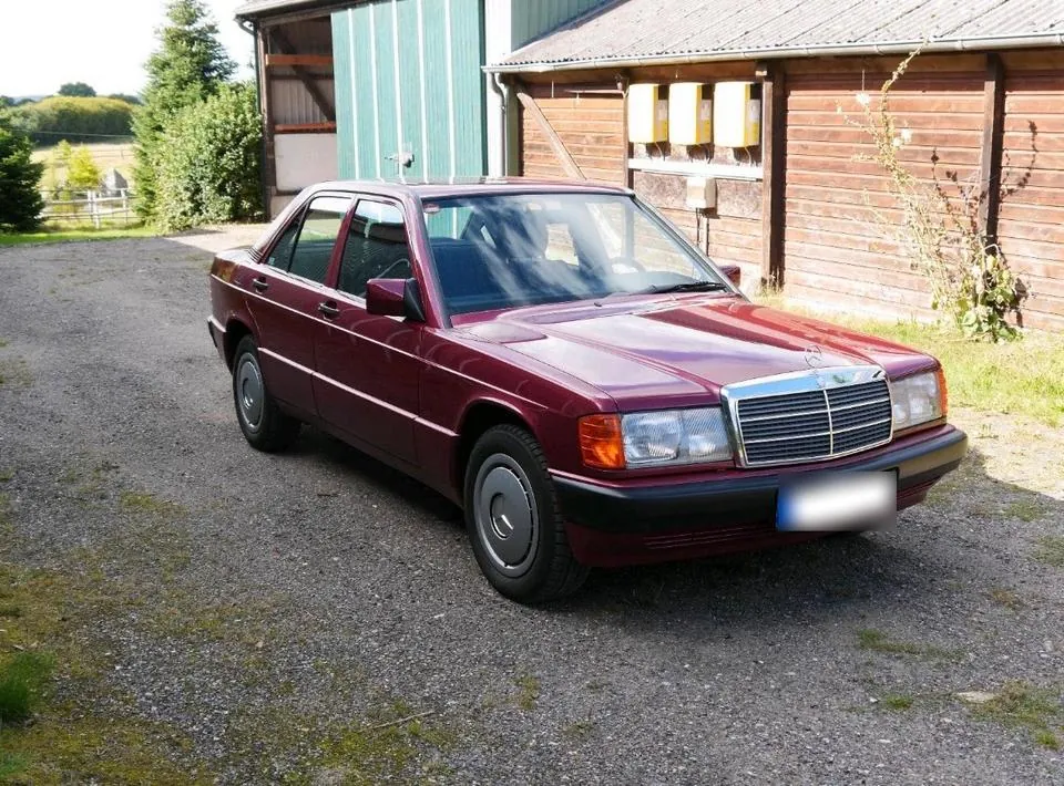 Mercedes-Benz 190