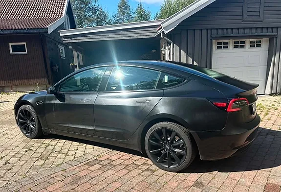 Tesla Model 3 2022 photo 5