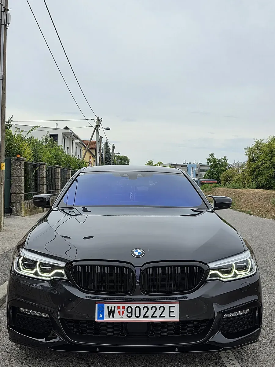 BMW 5 Series 2018 photo 3