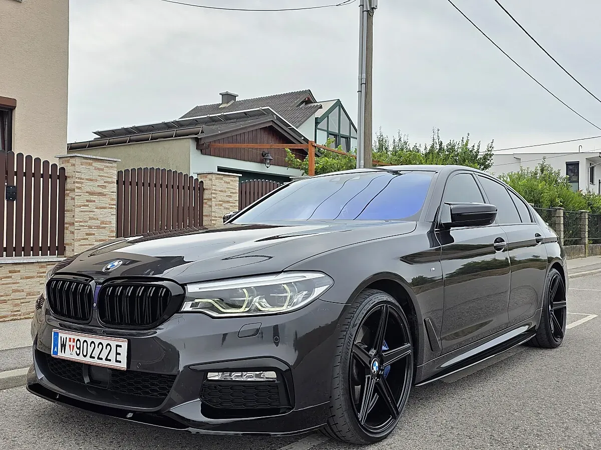 BMW 5 Series 2018 photo 2