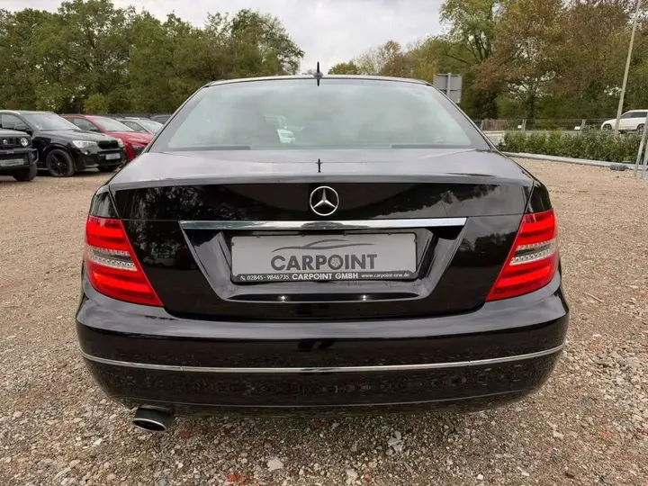 Mercedes-Benz C 220 2012 photo 4
