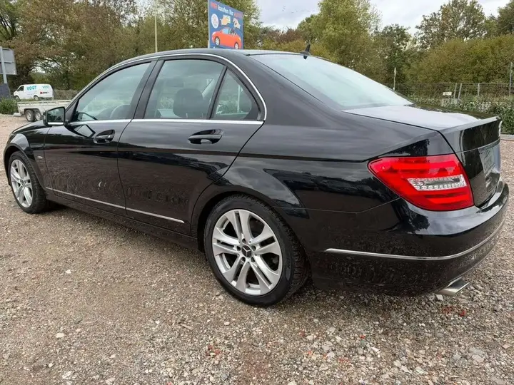 Mercedes-Benz C 220 2012 photo 3