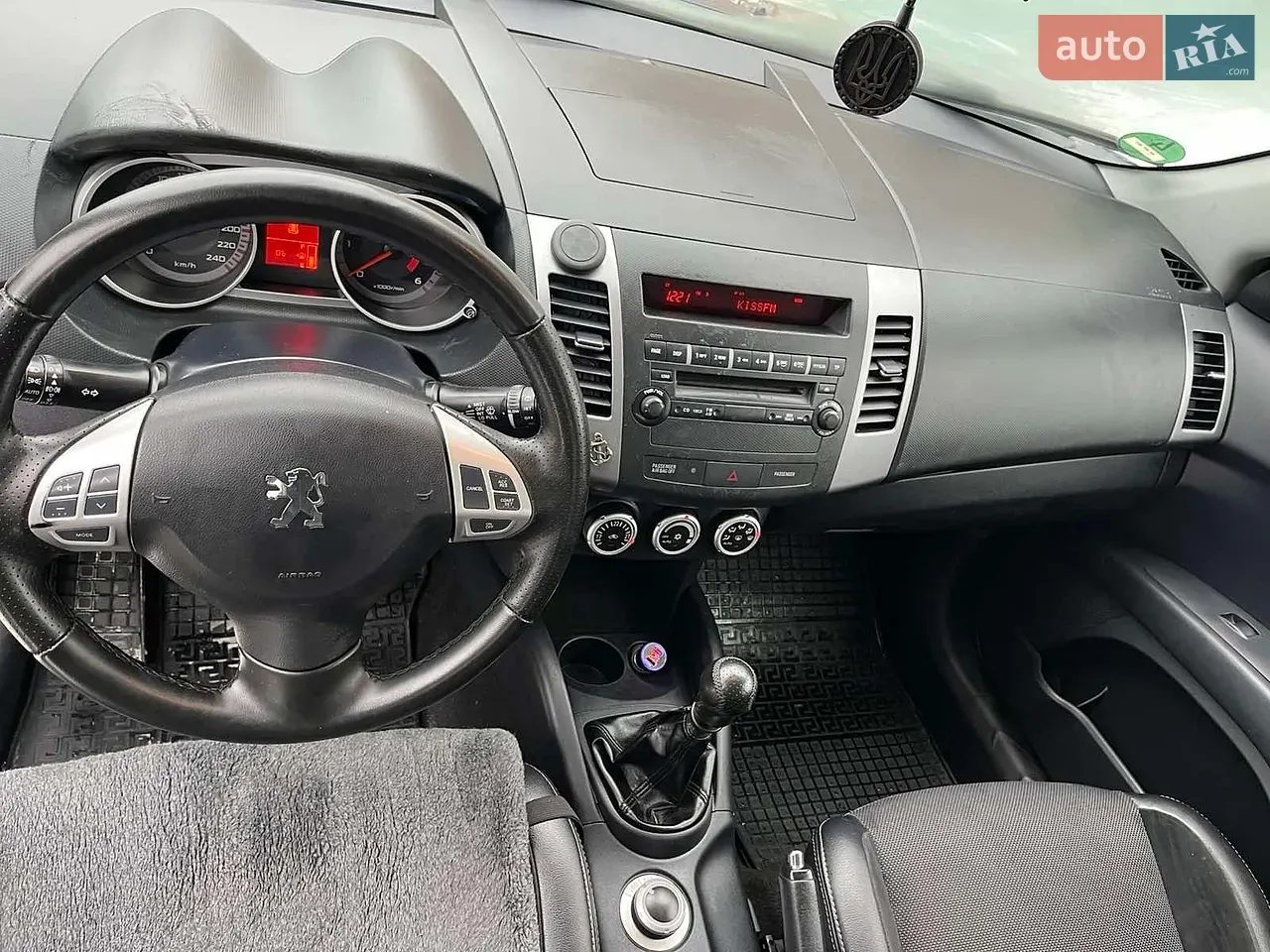 Peugeot 4007 2009 photo 4
