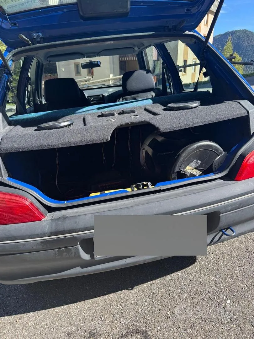 Peugeot 106 1996 photo 4