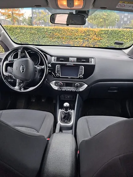 Kia Rio 2016 photo 5