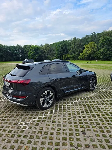 Audi E-Tron 2020 photo 3