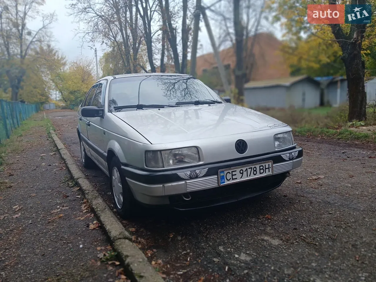 Volkswagen Passat 1989 photo 2